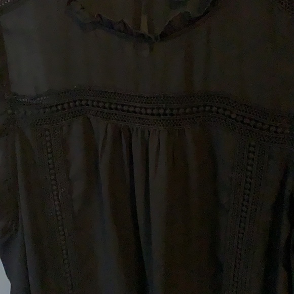 Black a.n.a. sleeveless blouse. - Picture 3 of 6